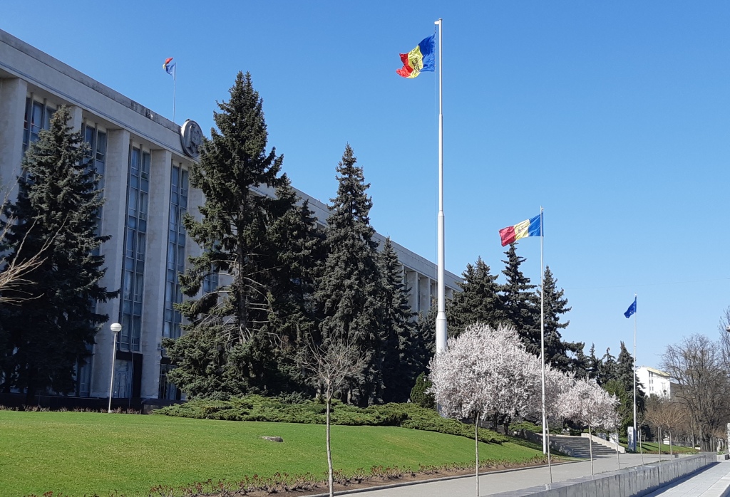 Правительство Молдавии принимает меры по борьбе с коронавирусом COVID-19